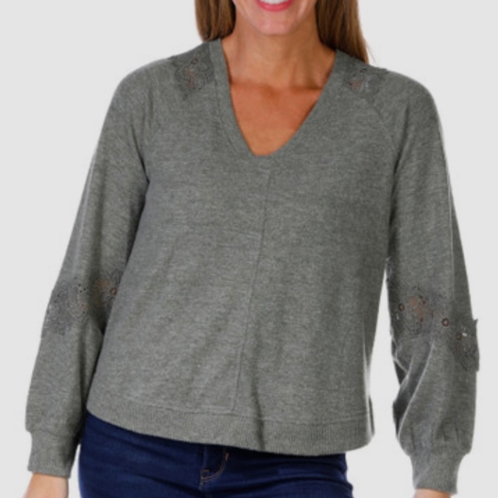 Democracy‎ Grey V-Neck Sweater with Floral Lace Embroidery Shoulder Detail L